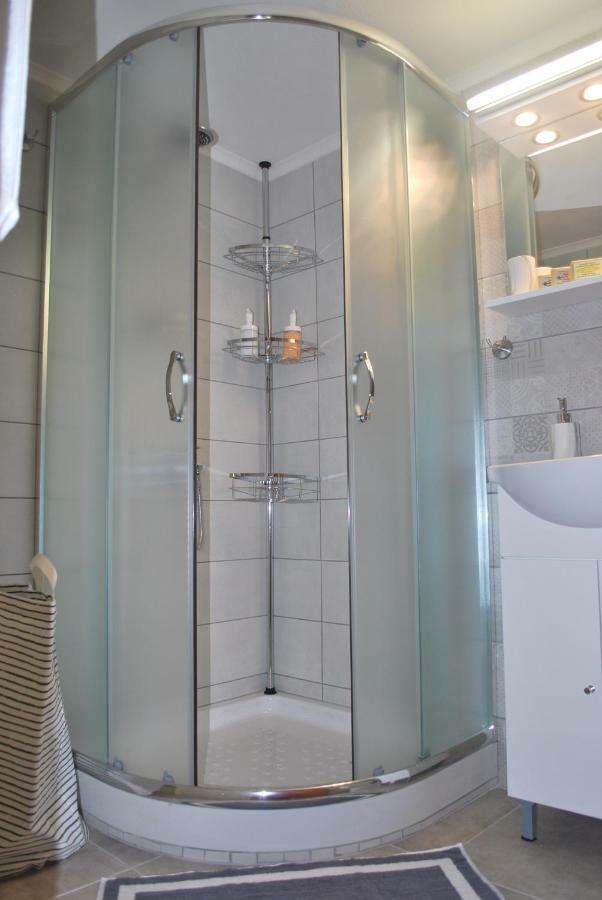Cornelia Apartment PalaiónTsiflíkion Екстериор снимка